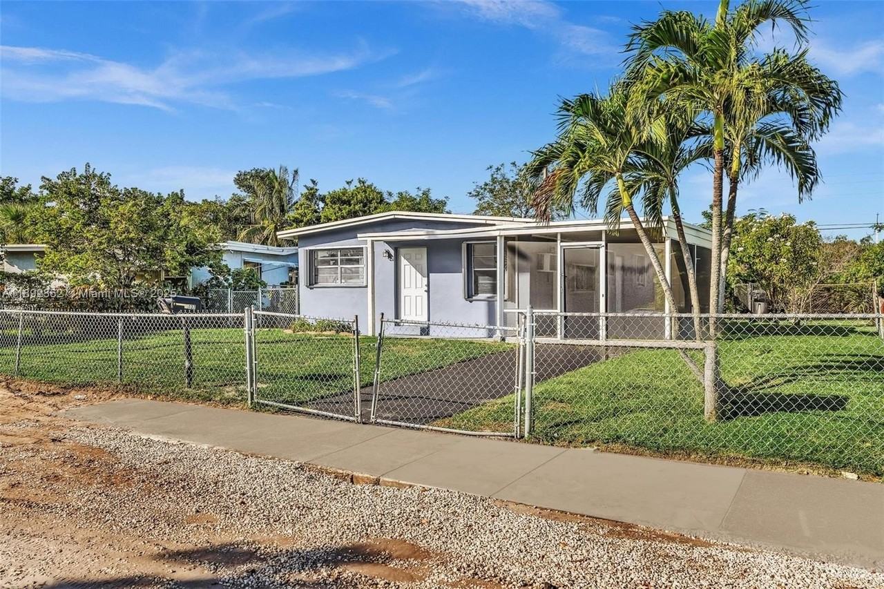 137 Nw 29th Ave #137 - Photo 3 of 39