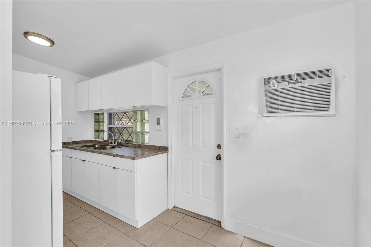 137 Nw 29th Ave #137 - Photo 5 of 39