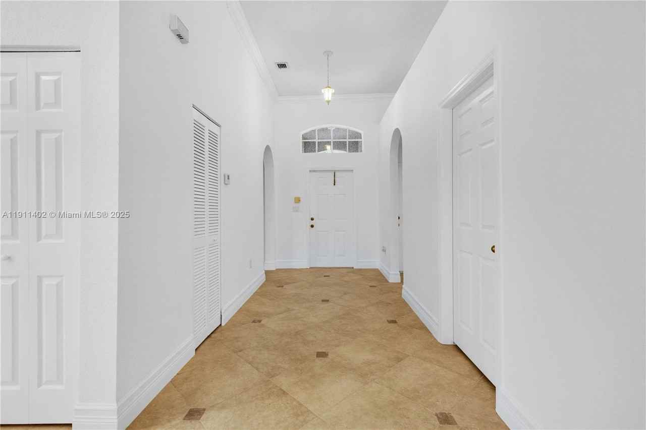 5334 Northwest 111th Court - Photo 3 of 28