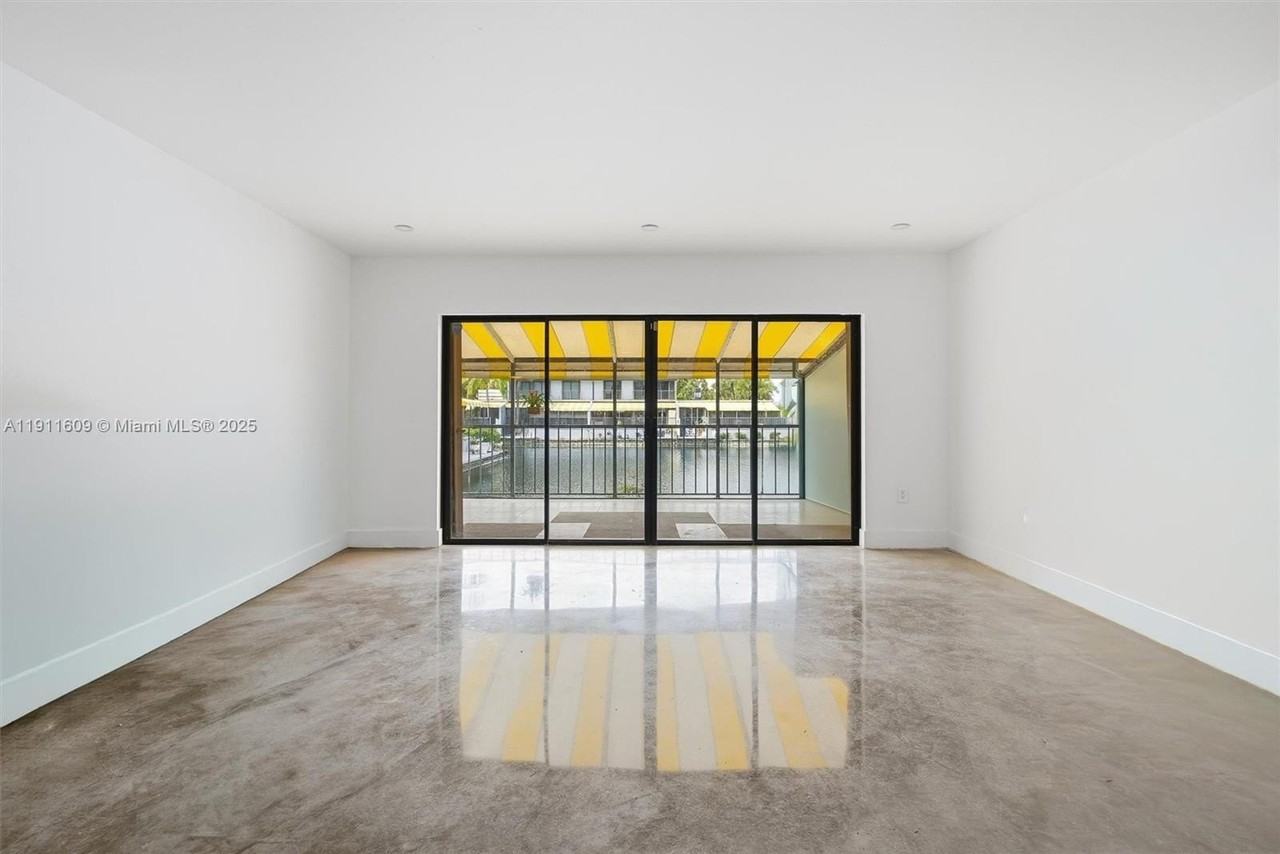 16380 Briar Patch Place #16380 - Photo 7 of 24