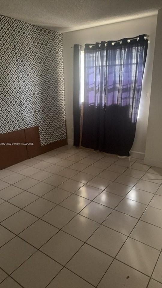 18240 Nw 41st Pl #2 - Photo 4 of 6