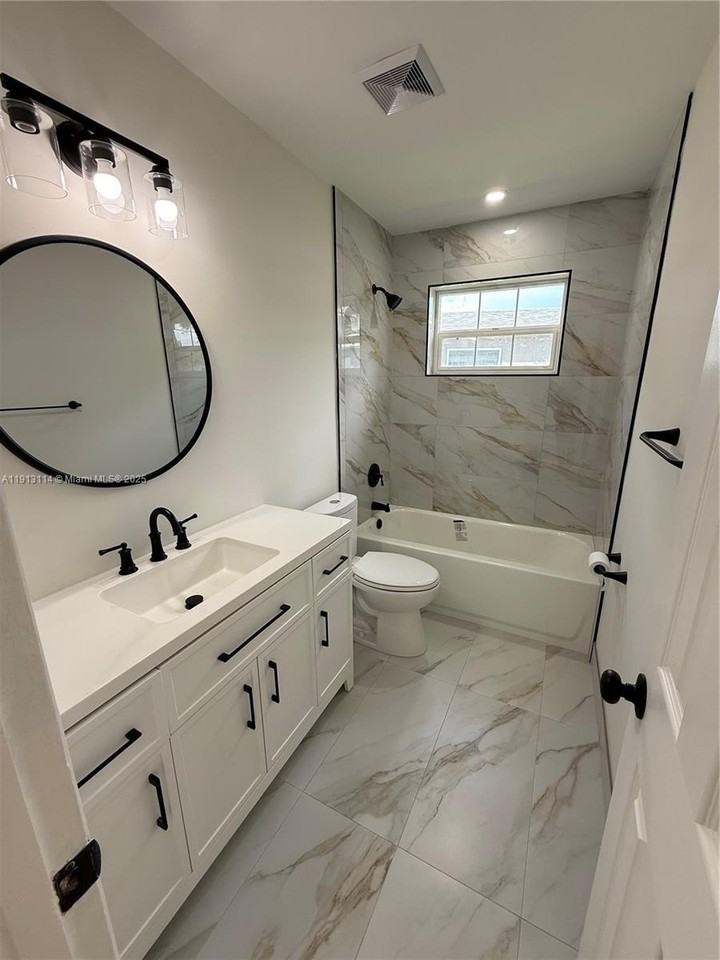 6570 Nw 6th Ct #6570 - Photo 4 of 13