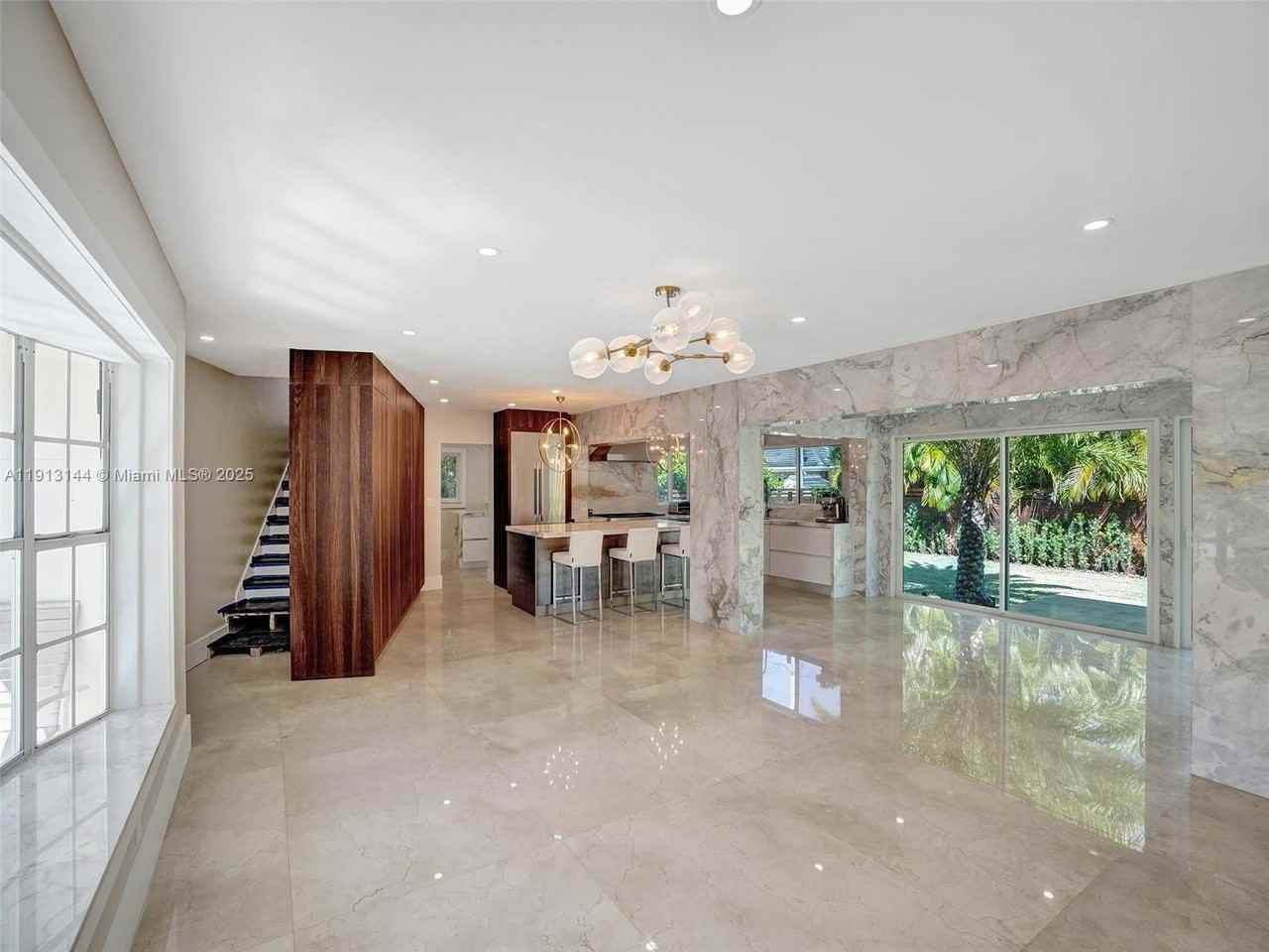 2421 Ne 7th Pl - Photo 3 of 48