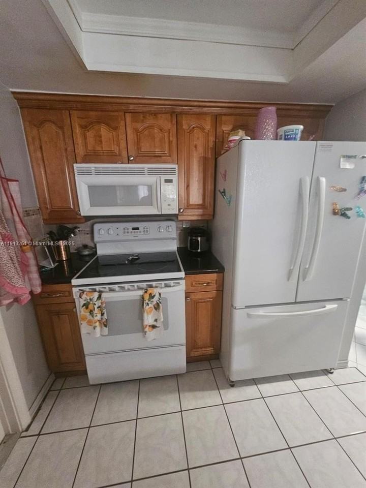 5010 Nw 51st Ct - Photo 6 of 16