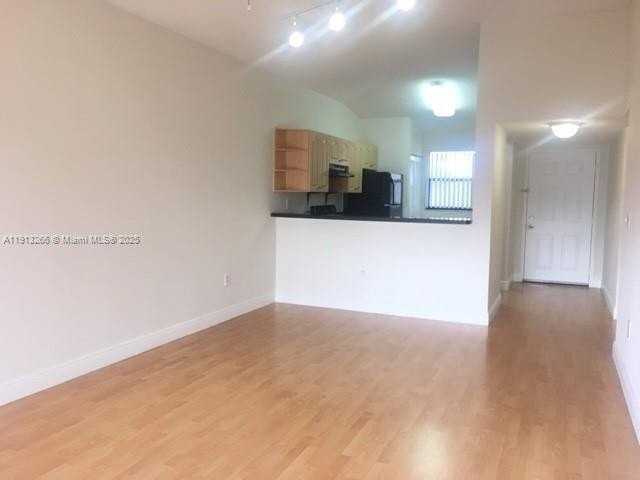 9925 Nob Hill Pl #9925 - Photo 5 of 25