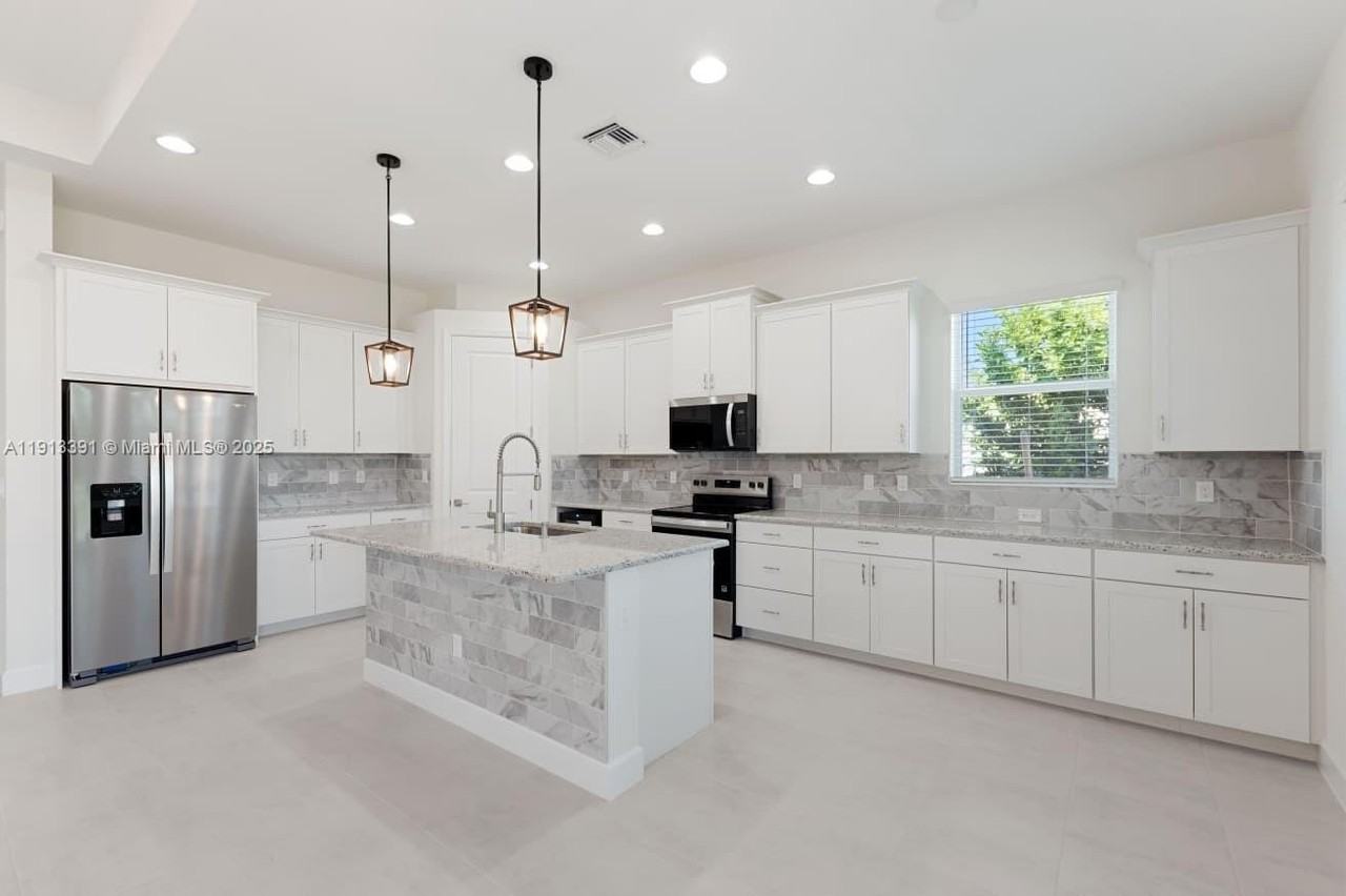 5786 5786 Aleppo Pine Pl - Photo 6 of 30