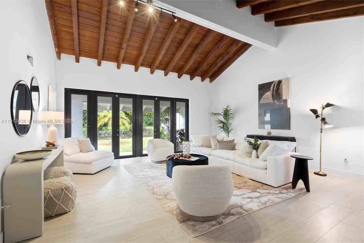 6900 Sw 136th St #6900 - Photo 3 of 50