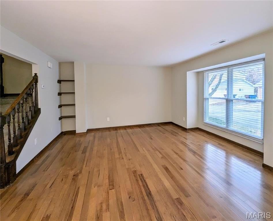 263 Spencer Pl - Photo 2 of 18