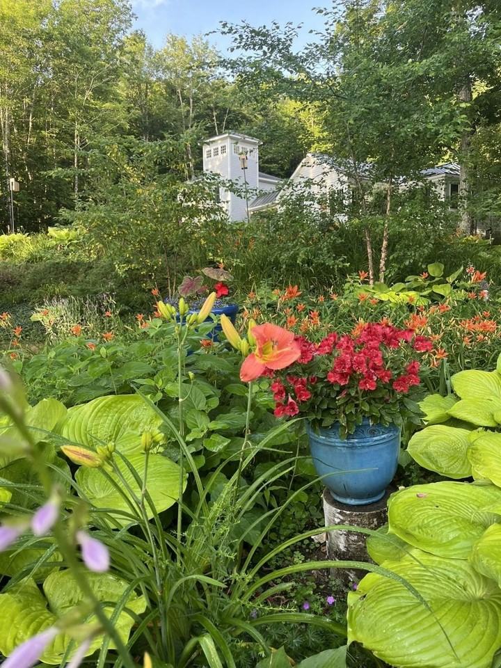 586 Bunker Rd - Photo 4 of 10