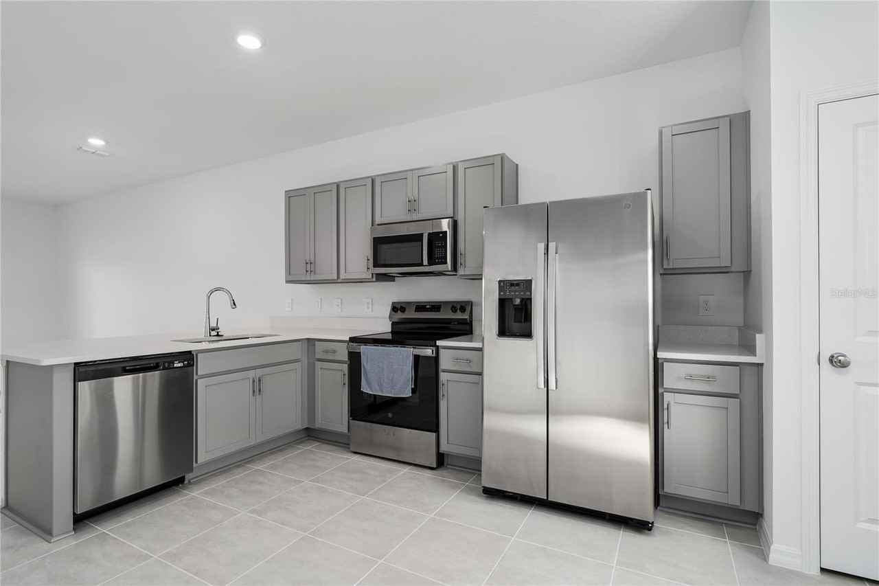 34219 14052 TEXTILE RUN - Photo 3 of 23