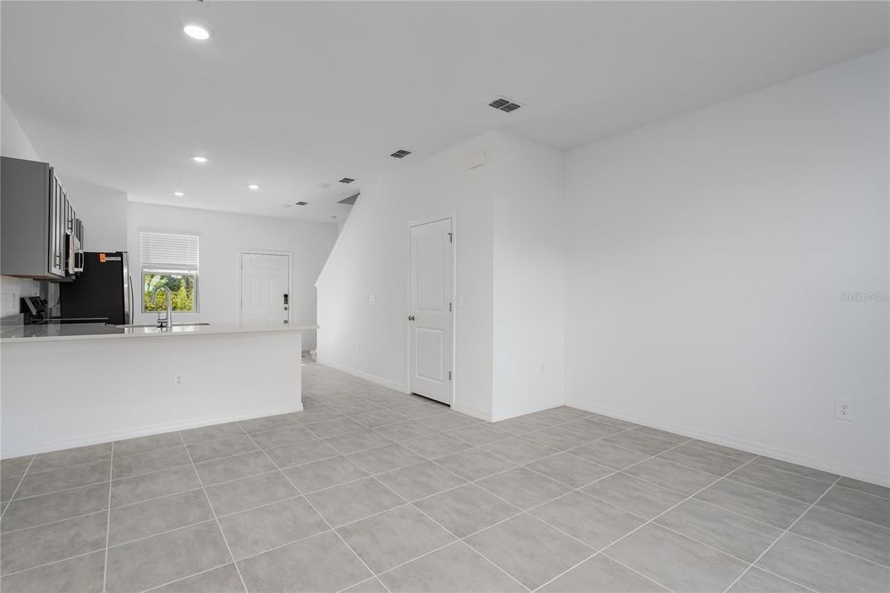 34219 14052 TEXTILE RUN - Photo 7 of 23