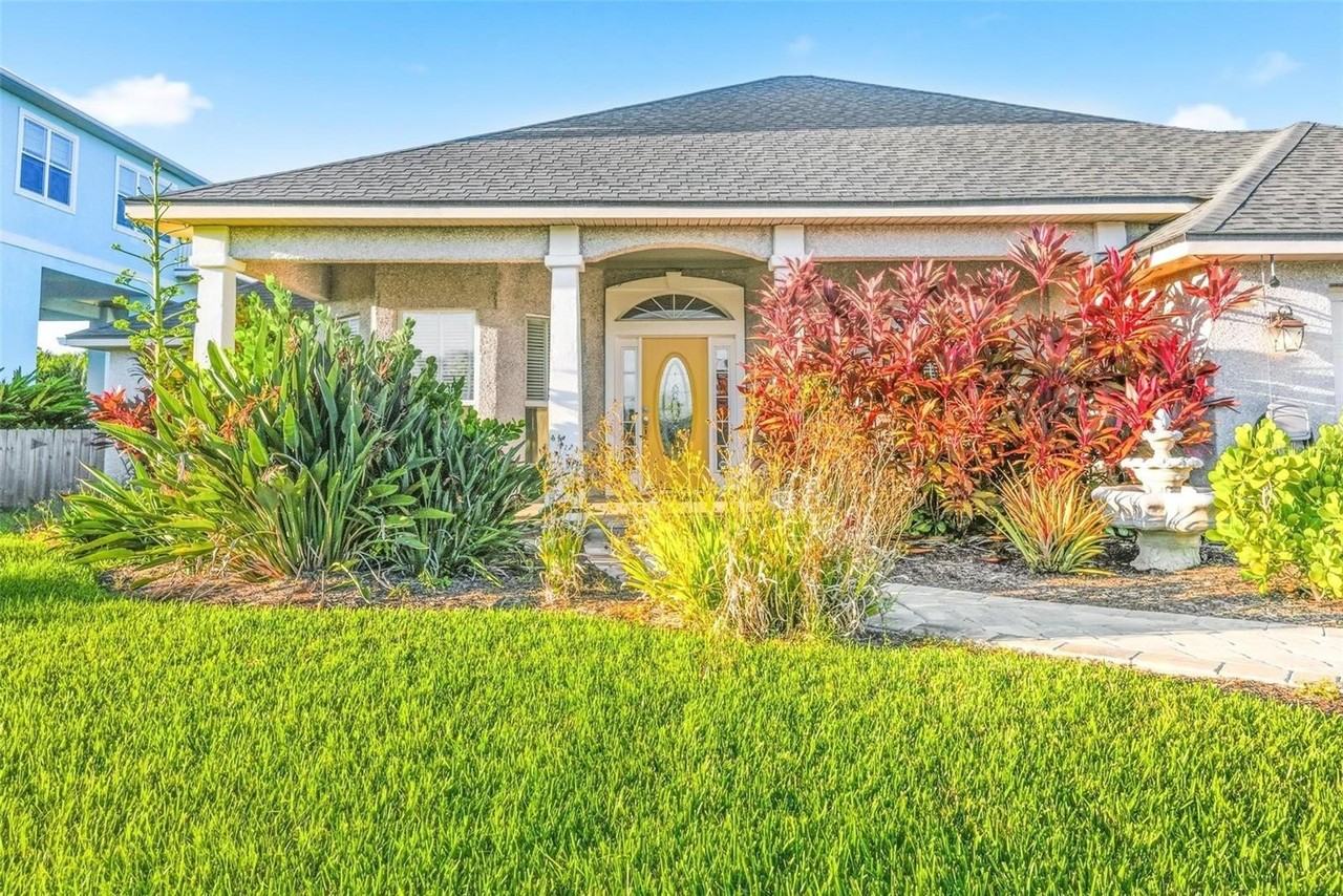 7 Deerwood St - Photo 5 of 50