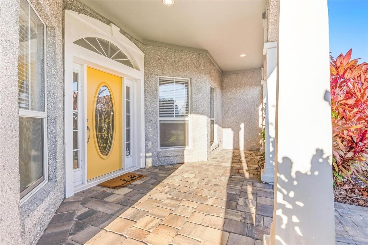 7 Deerwood St - Photo 6 of 50