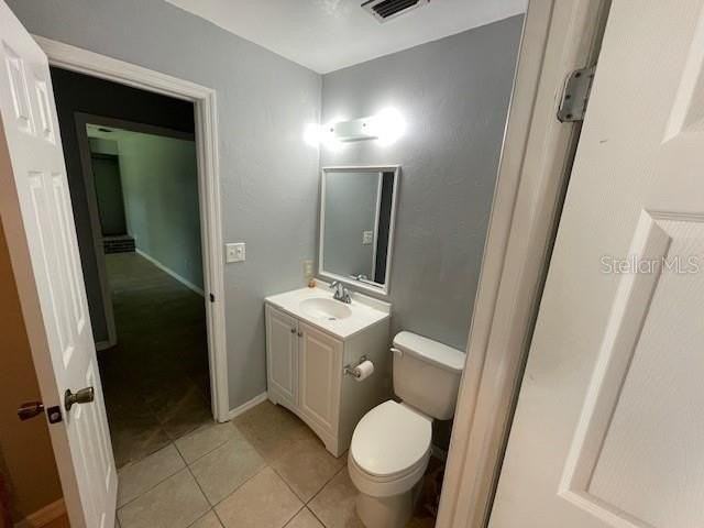 6124 Southwest 11th Place #B - Photo 7 of 9