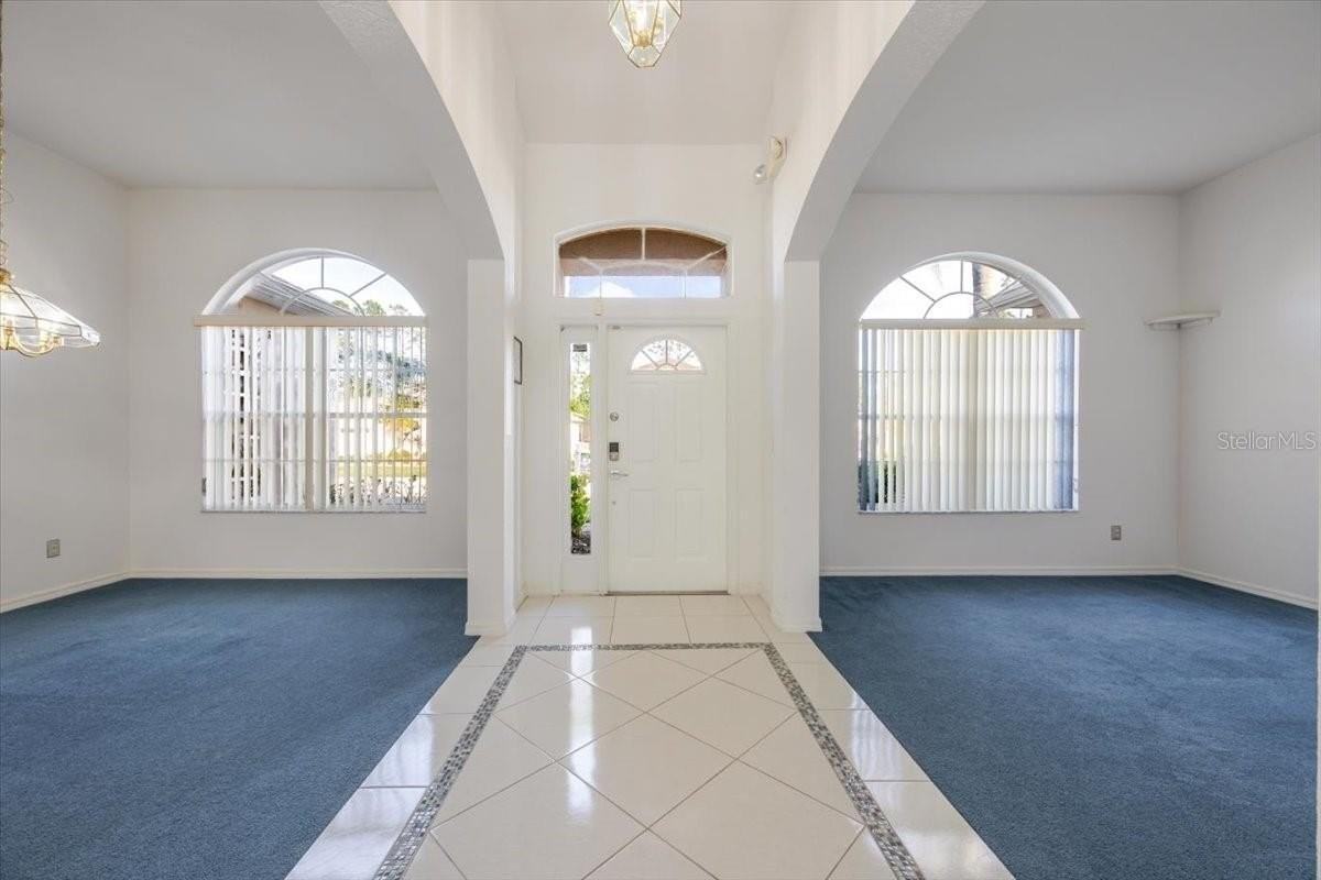 429 Belfry Dr - Photo 4 of 36