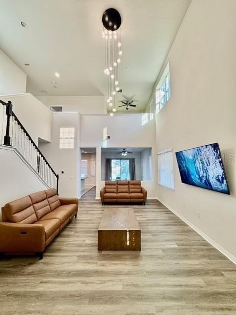 10264 Henbury St - Photo 3 of 37