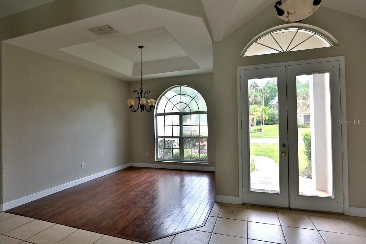 1908 Sw 28th St - Photo 6 of 24