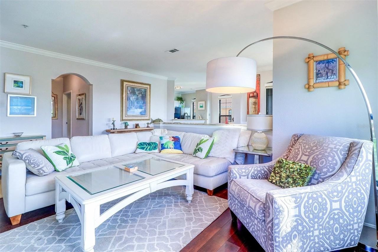 2749 Via Cipriani #1034A - Photo 7 of 50