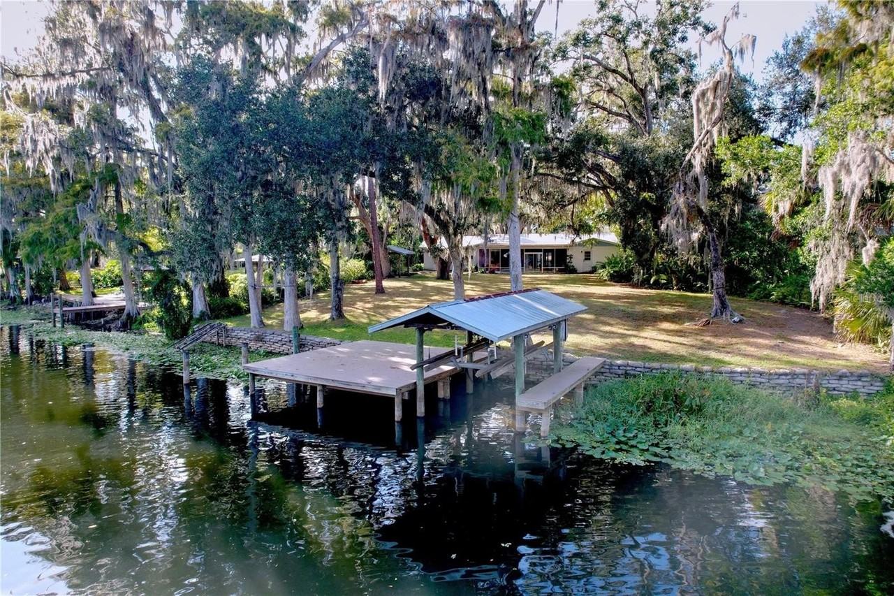 1601 N Riverhills Dr - Photo 3 of 50