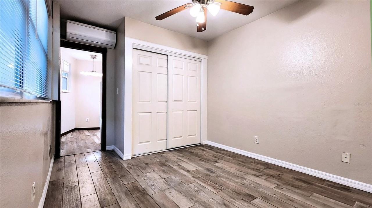 6321 Runnel Dr - Photo 5 of 18