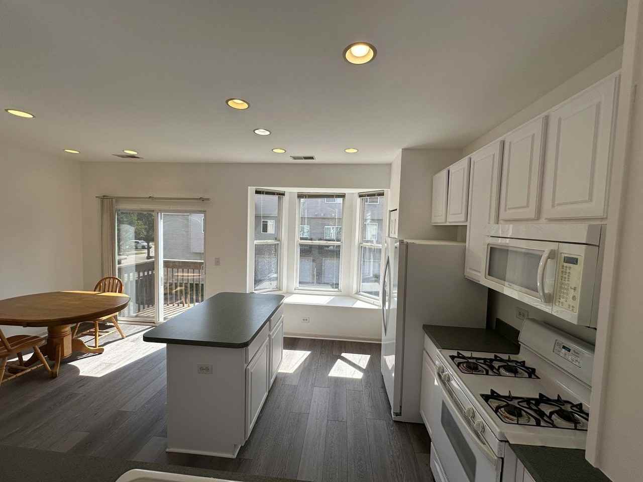 31782 Pineview Boulevard - Photo 7 of 19