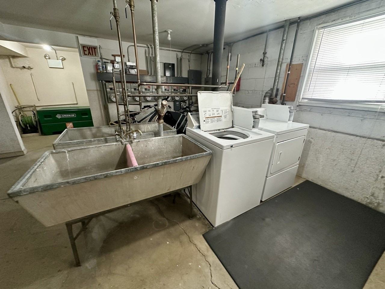 7845 W Lawrence Ave #11 - Photo 7 of 10