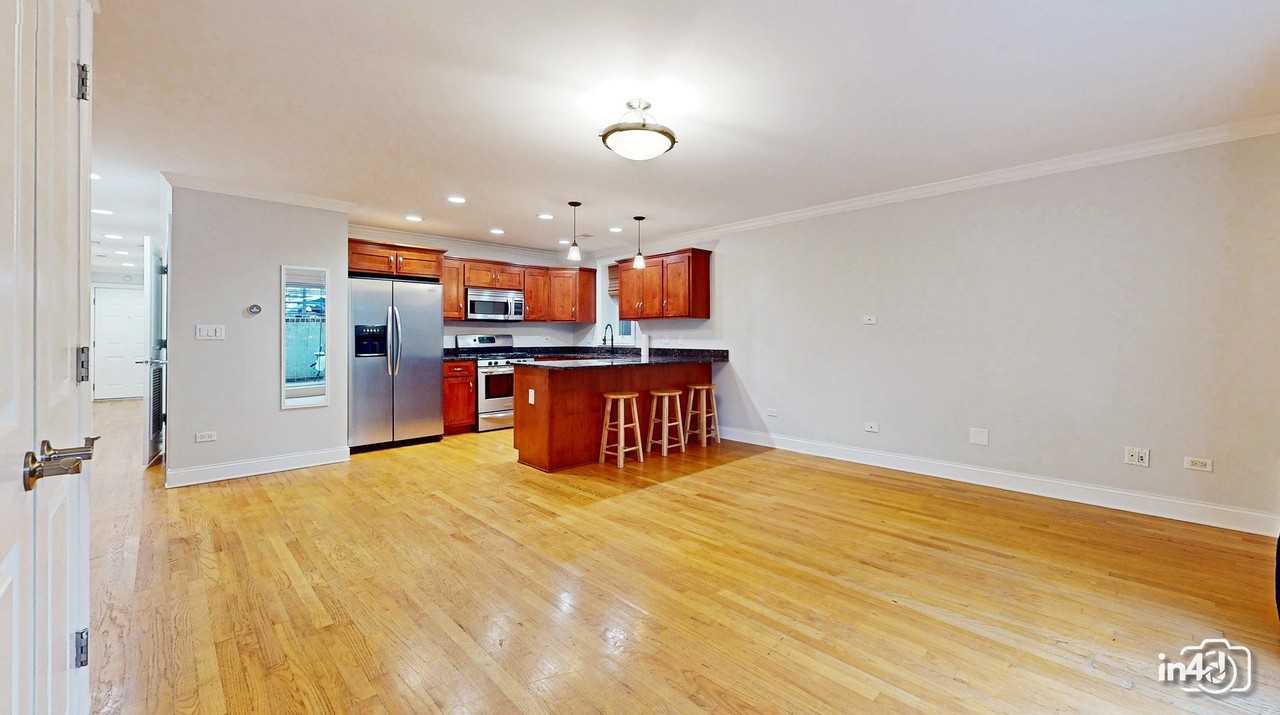 1504 W Augusta Blvd #1 - Photo 5 of 22