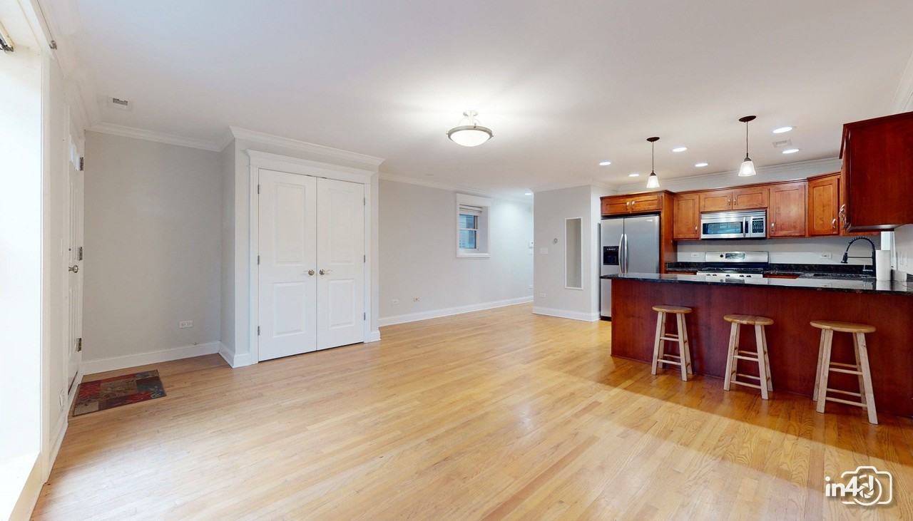 1504 W Augusta Blvd #1 - Photo 6 of 22