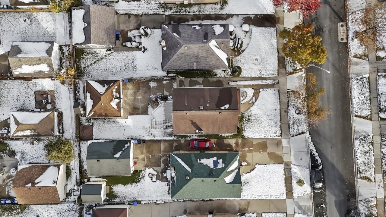 7432 Ainslie Street - Photo 4 of 39