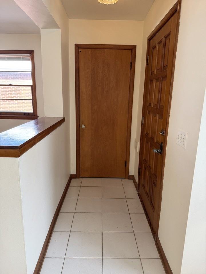 970 S Saylor Ave - Photo 3 of 22