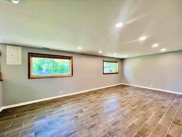 2112 N Kennicott Dr - Photo 4 of 19