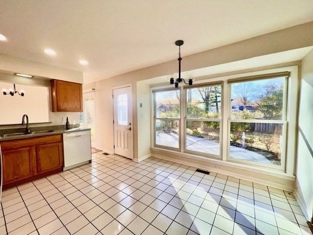 2112 N Kennicott Dr - Photo 5 of 19