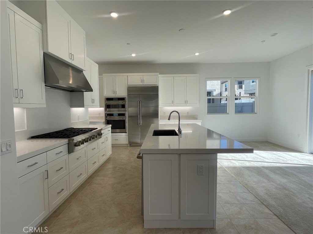 1184 1184 Silver wood Way - Photo 4 of 16