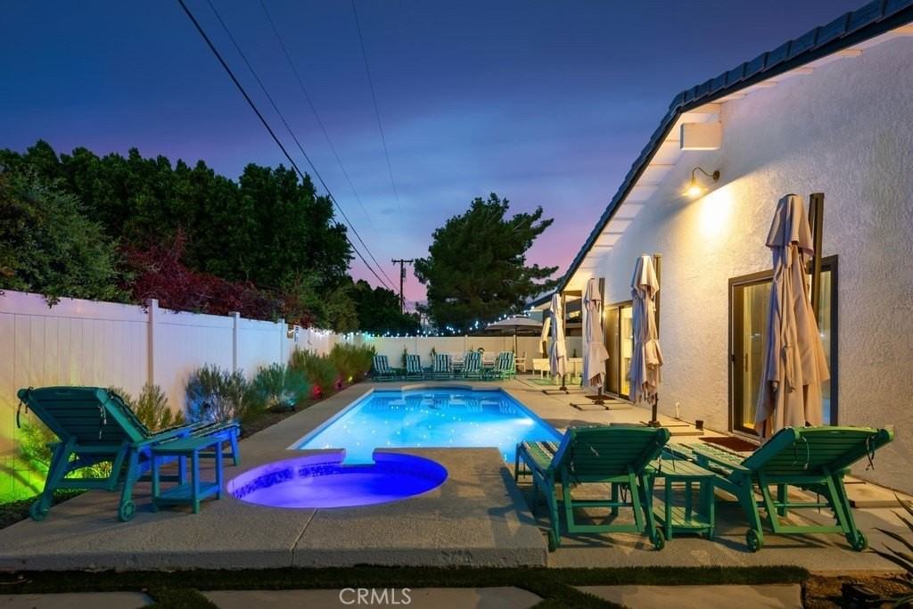 1980 East Rochelle Road - Photo 2 of 50