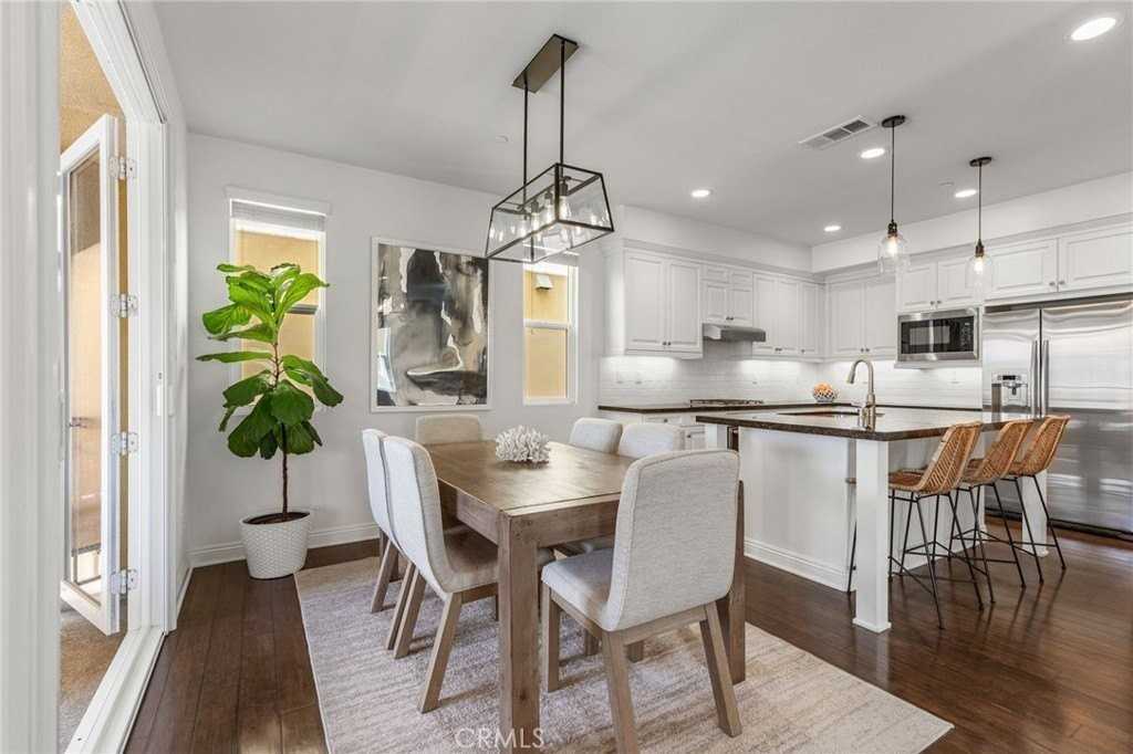 20292 Estuary Ln - Photo 3 of 25