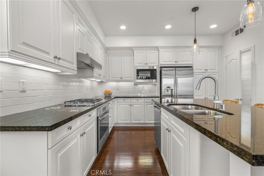 20292 Estuary Ln - Photo 7 of 25