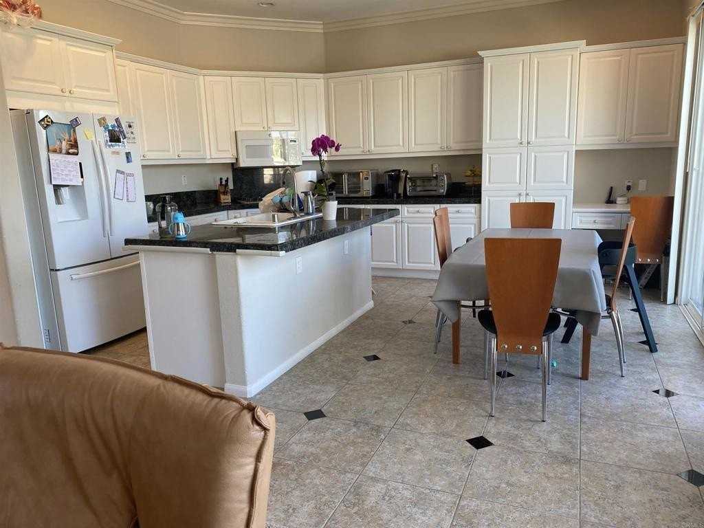 10992 Cloverhurst Way - Photo 5 of 7