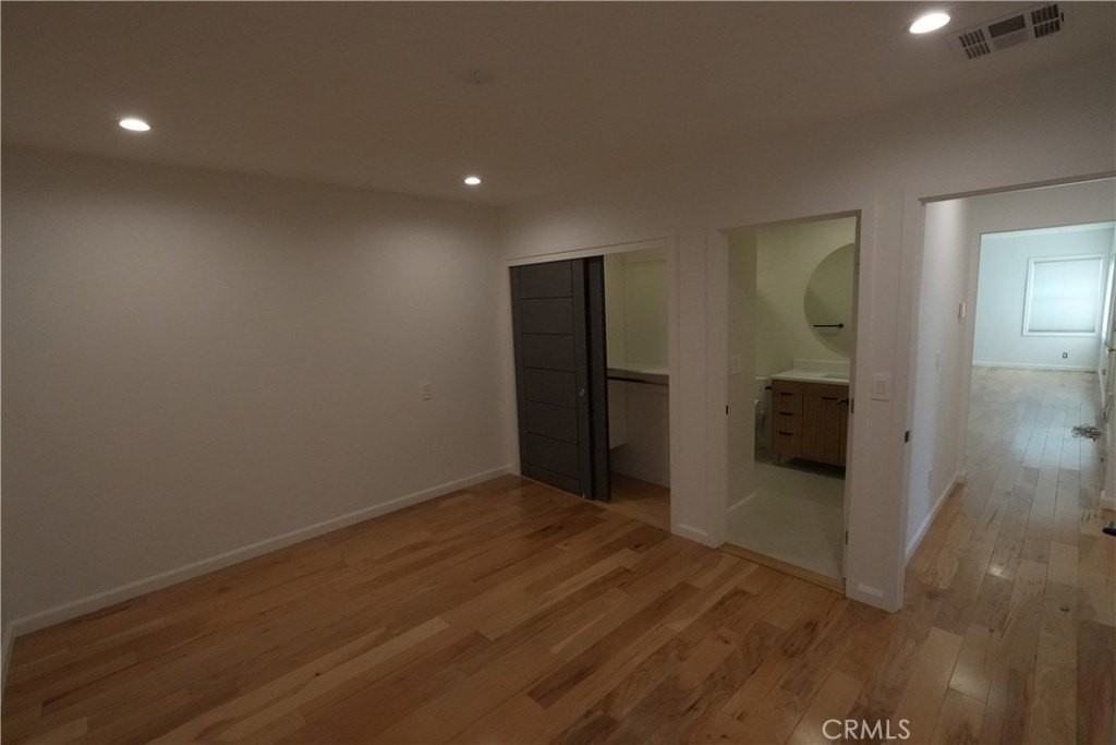 19103 Erwin St - Photo 5 of 11