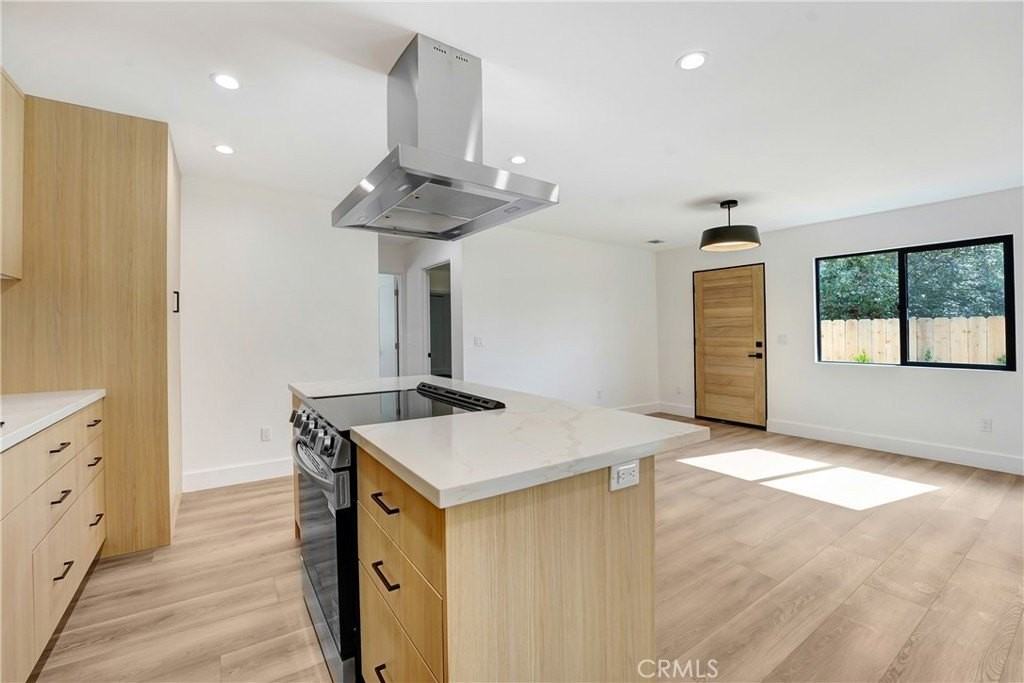 2822 Waverly Dr - Photo 5 of 15