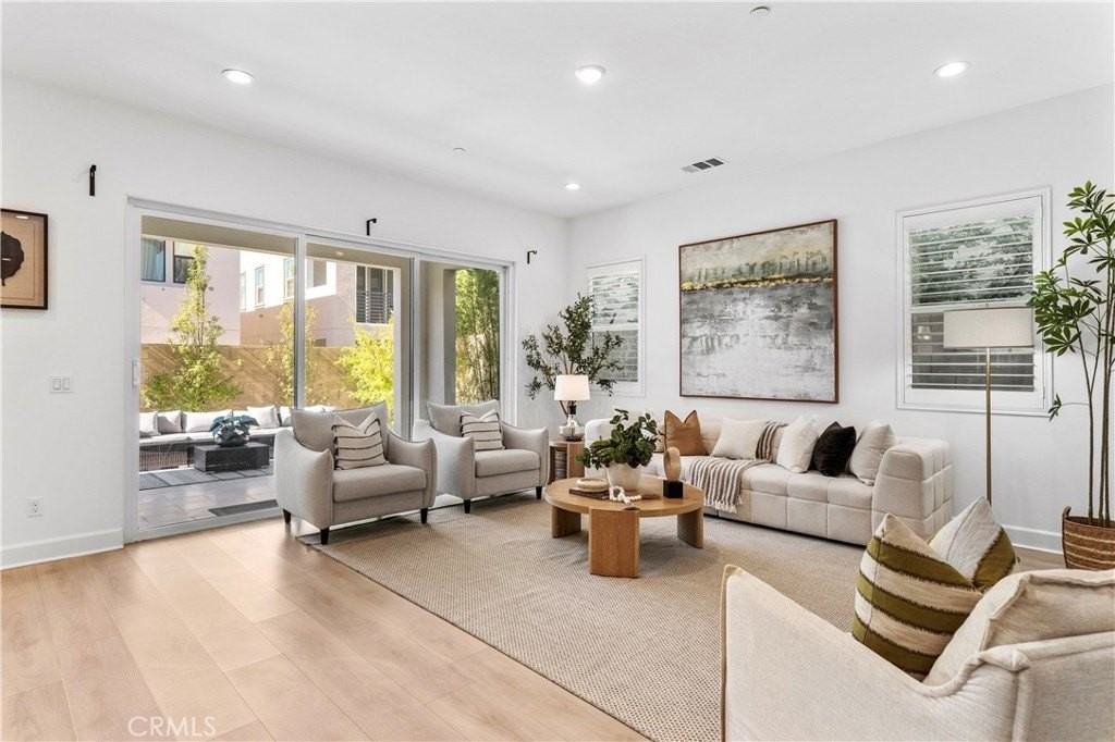 105 Shear - Photo 6 of 35