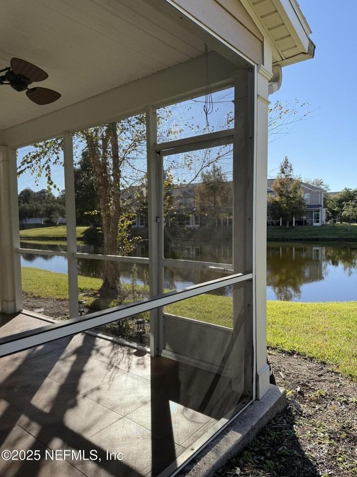 4210 Highwood Drive - Photo 4 of 26