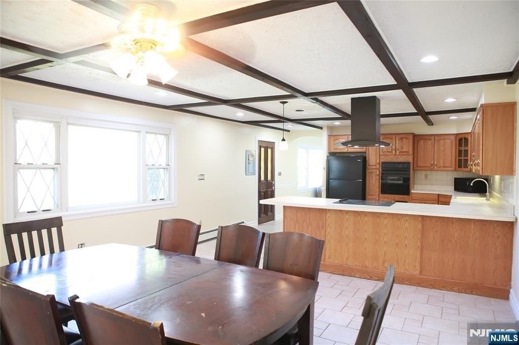 2 Harvey Avenue - Photo 2 of 25