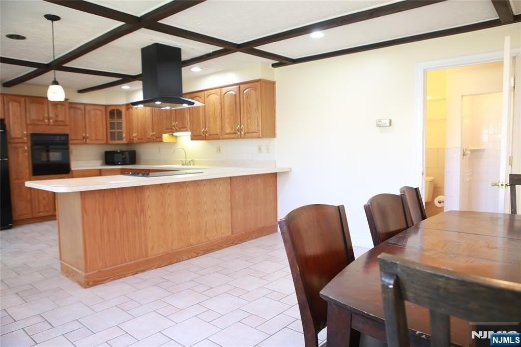 2 Harvey Avenue - Photo 5 of 25