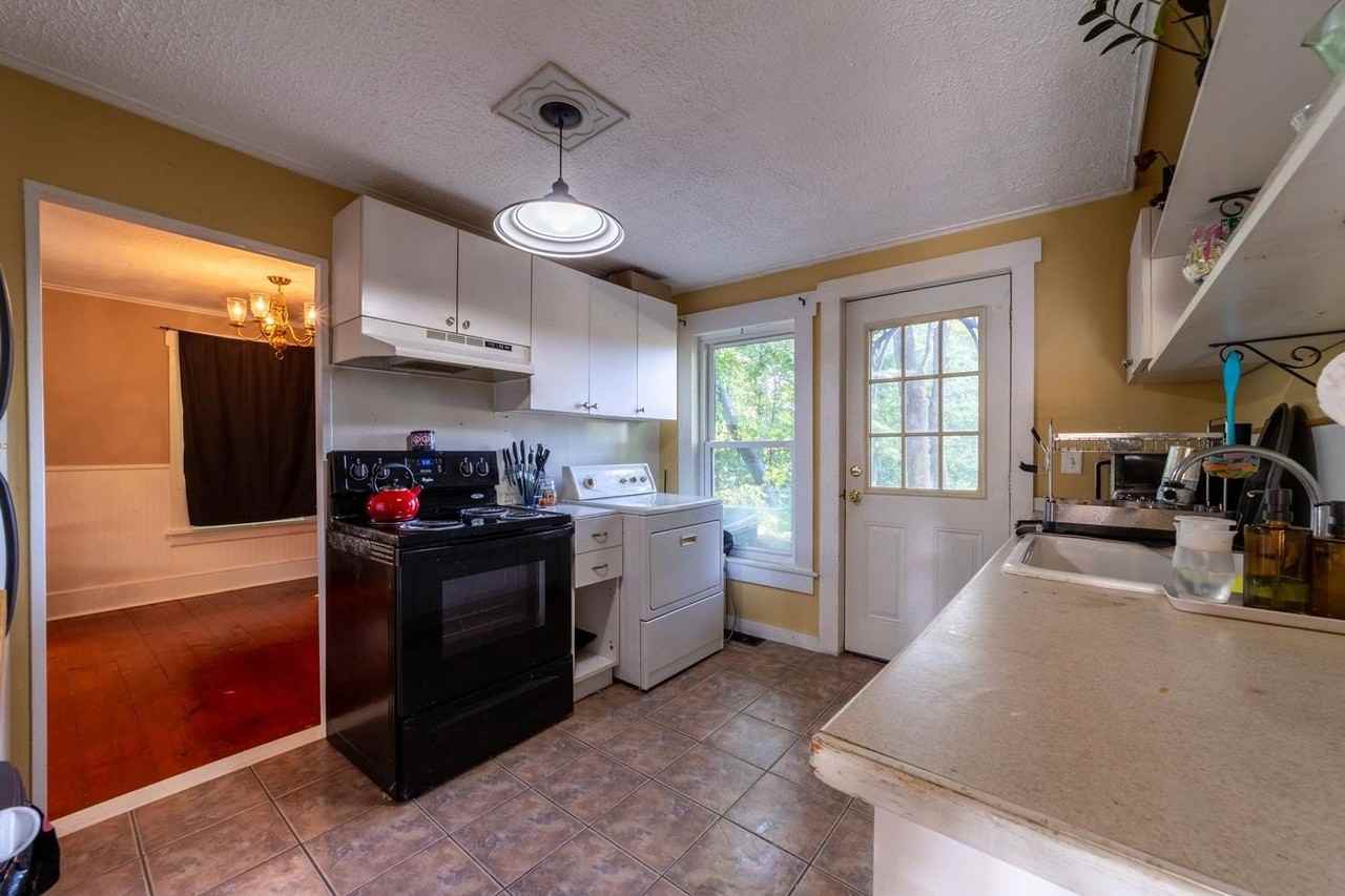 66 Lyford St - Photo 5 of 22