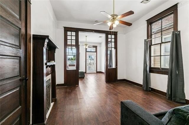 423 S Olympia St - Photo 4 of 10