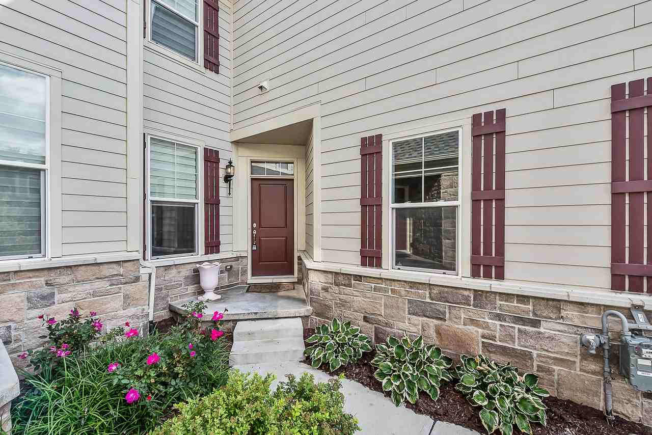 3075 N Spurway Dr - Photo 5 of 50