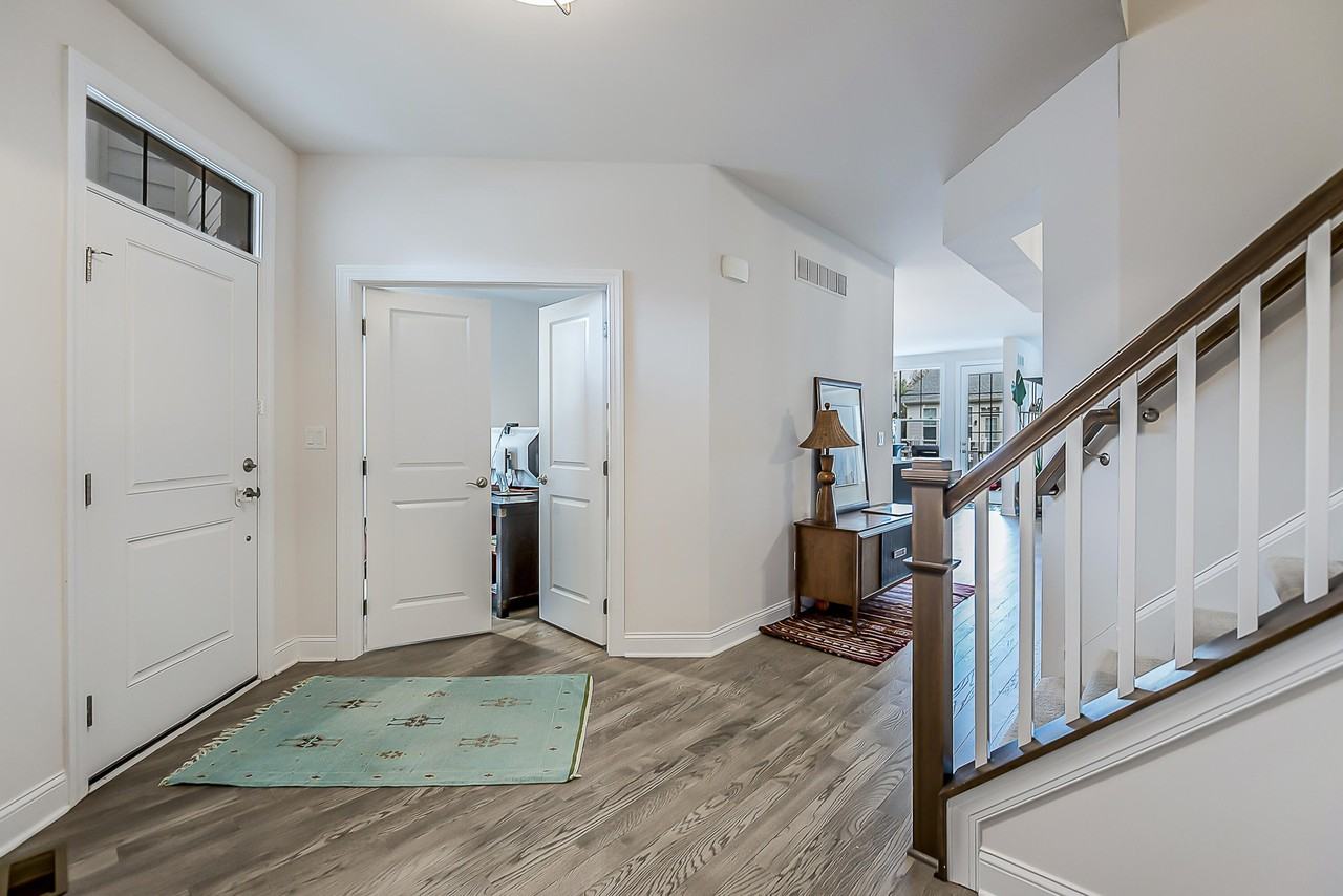 3075 N Spurway Dr - Photo 7 of 50