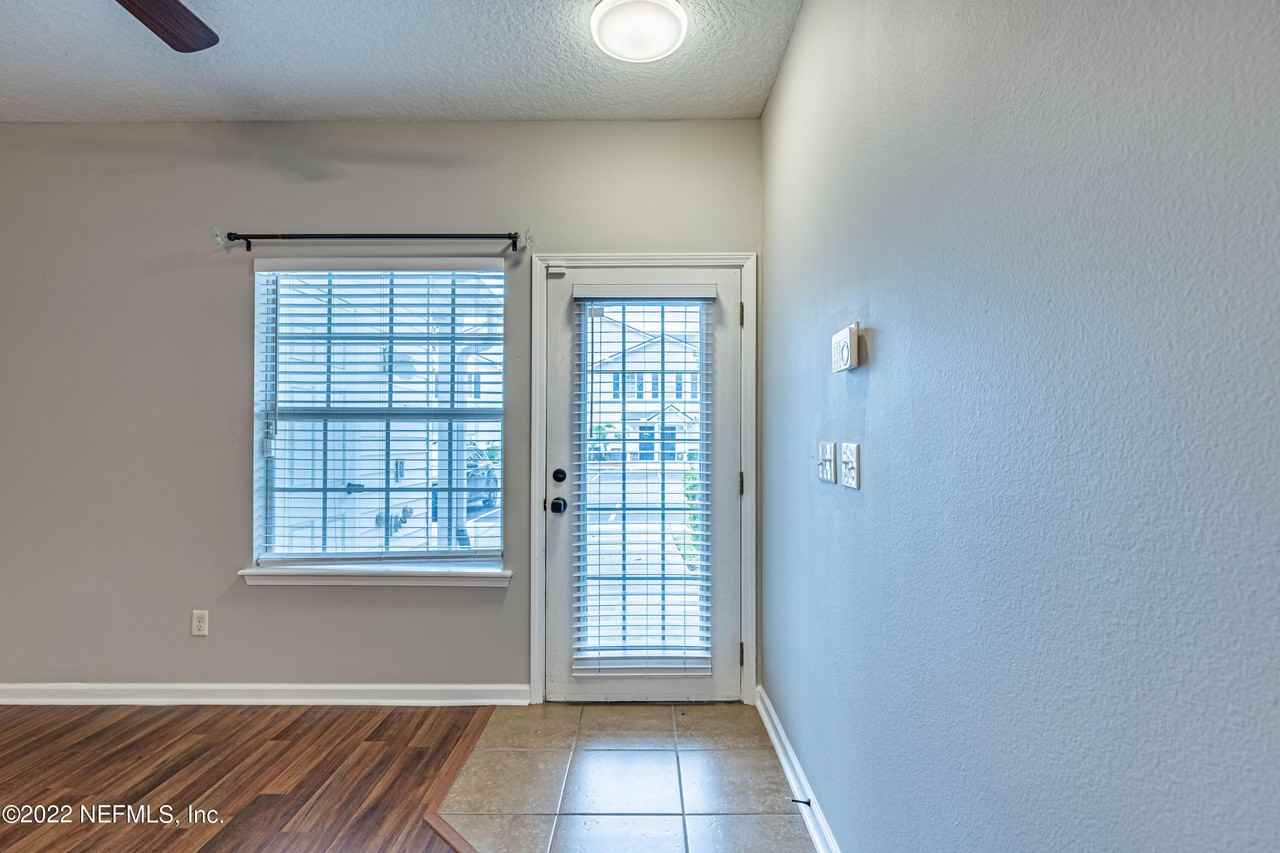 2200 Marsh Hawk Ln - Photo 2 of 24