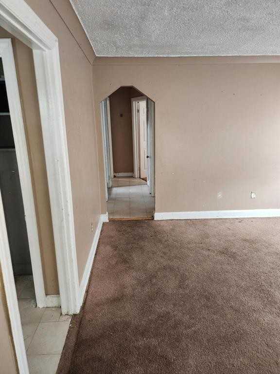 20529 Irvington St - Photo 6 of 23