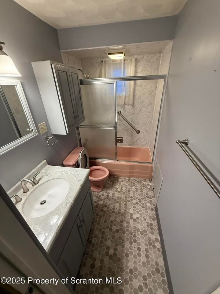 54 E Columbus Ave - Photo 7 of 9